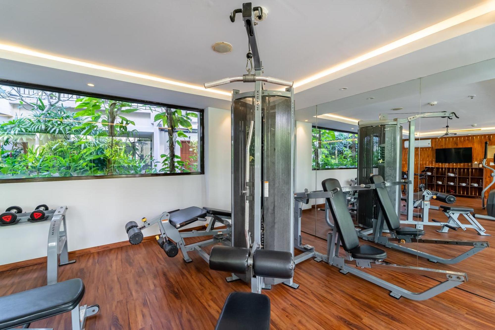 Cross Vibe Paasha Atelier Bali Kuta Hotel Kuta  Exterior photo